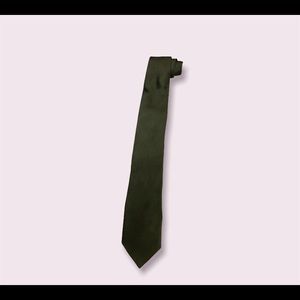 Bill Blass, 100% silk tie for deal making and light hearted conversations.